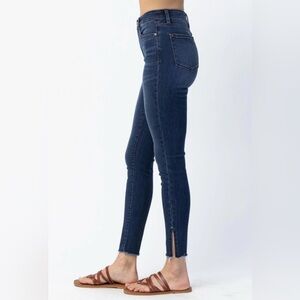 Judy Blue Women’s High Waist Side Slit Skinny Denim Dark Wash Stretch Size 13/31
